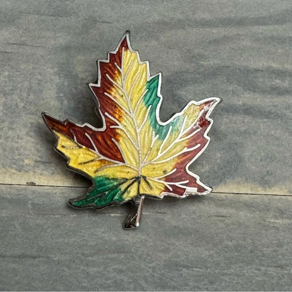 Vintage Sterling Silver Enameled Maple Leaf Brooch Marked BMCo